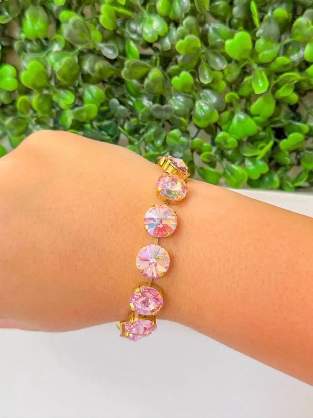 Tova Croatia with clasp light rose glimmer Bracelet